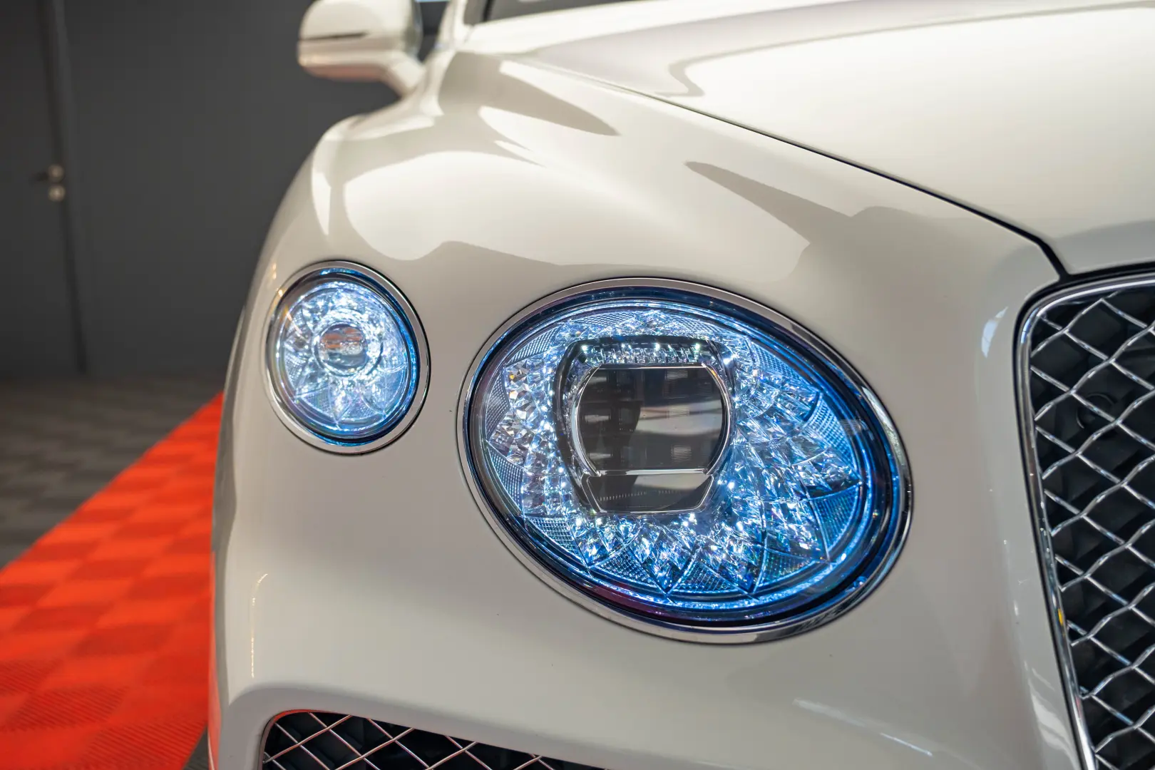 Bentley Bentayga V8 First Edition 4 Seats