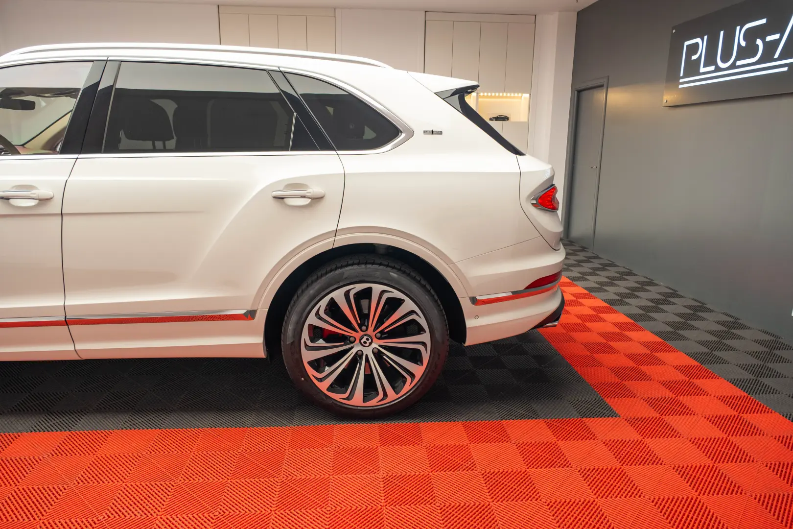 Bentley Bentayga V8 First Edition 4 Seats