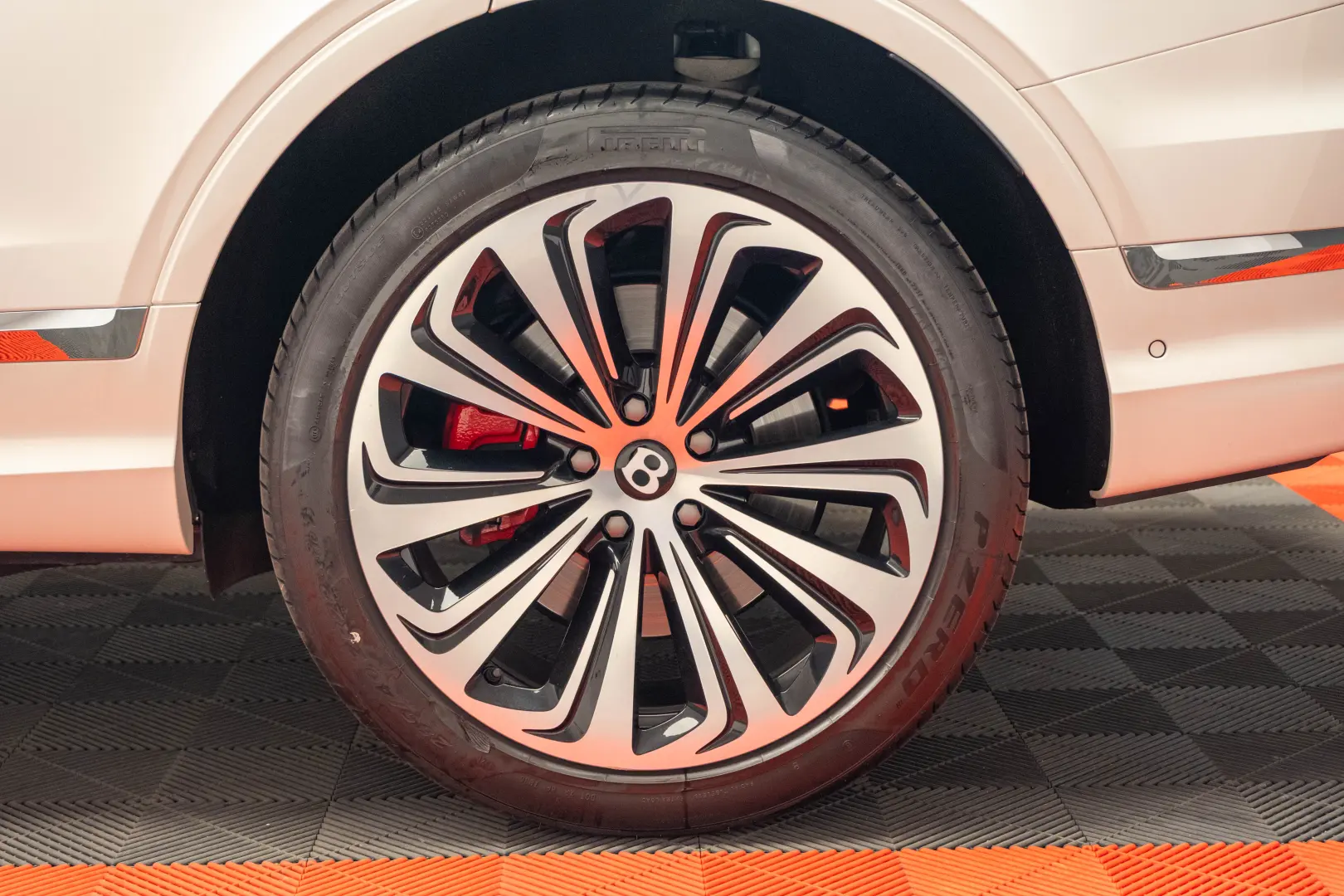 Bentley Bentayga V8 First Edition 4 Seats