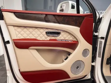 Bentley Bentayga V8 First Edition 4 Seats