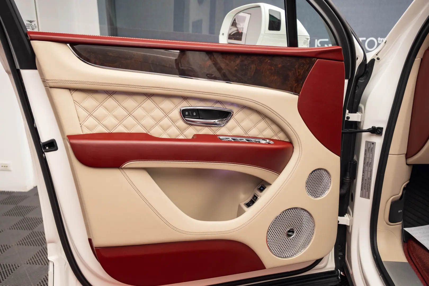 Bentley Bentayga V8 First Edition 4 Seats