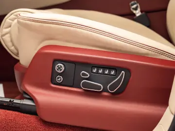 Bentley Bentayga V8 First Edition 4 Seats