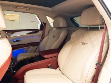 Bentley Bentayga V8 First Edition 4 Seats