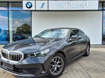 BMW 520i Limousine Sitzklima 360  HUD HiFi LEASING