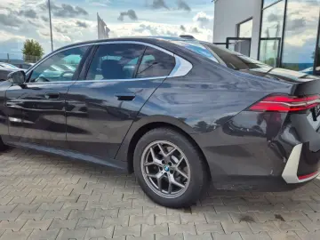 BMW 520i Limousine Sitzklima 360° HUD HiFi LEASING