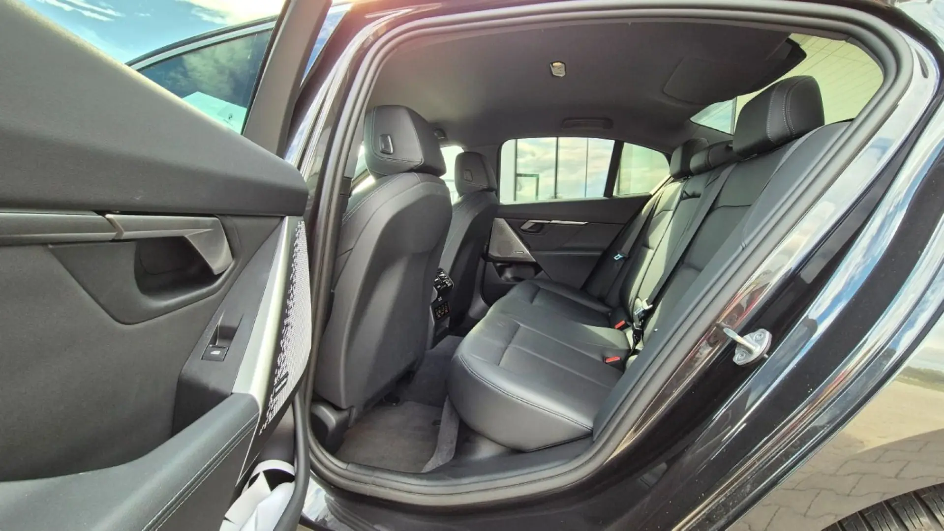 BMW 520i Limousine Sitzklima 360° HUD HiFi LEASING