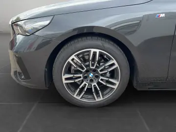 BMW 520i LIMOUSINE M SPORT LED LEASING
