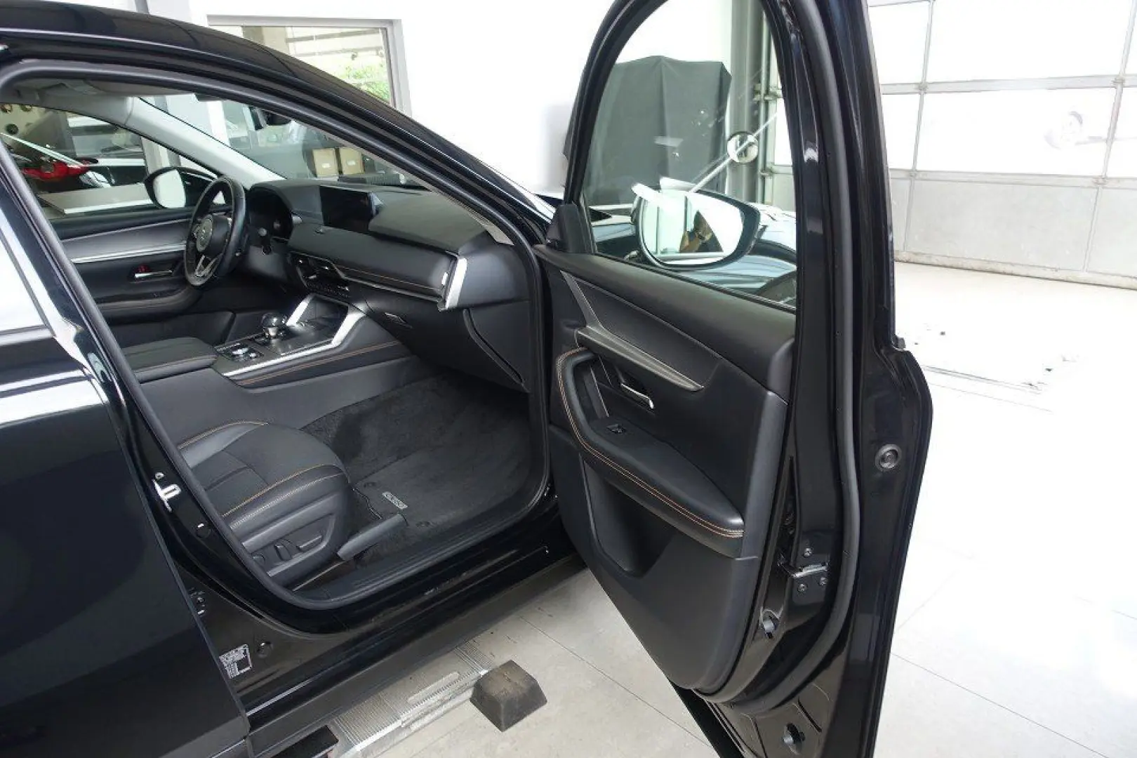 CX-60 e-SKYACTIV PHEV HOMURA CON-P DRI-P COM-P P