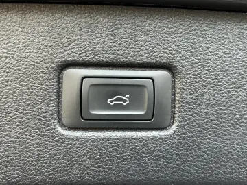 Q7 55 e qua S Line Virtual*Sound*LED*DAB*19*VZ