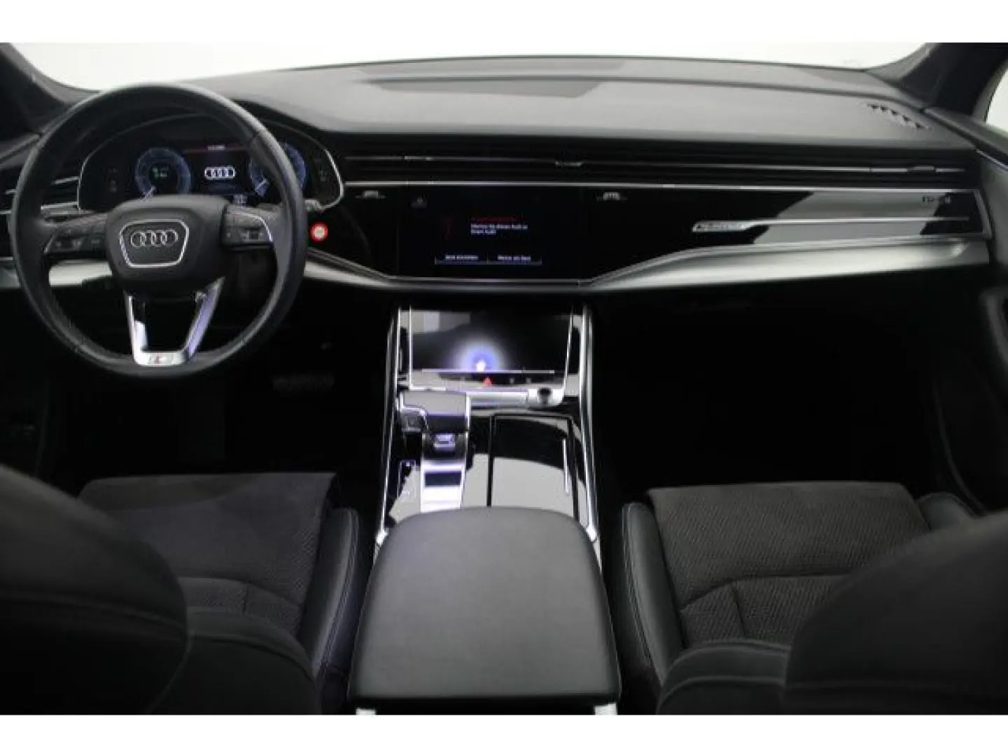 Q7 55 TFSI e quattro S line Matrix/Sitzhzg v+h/A
