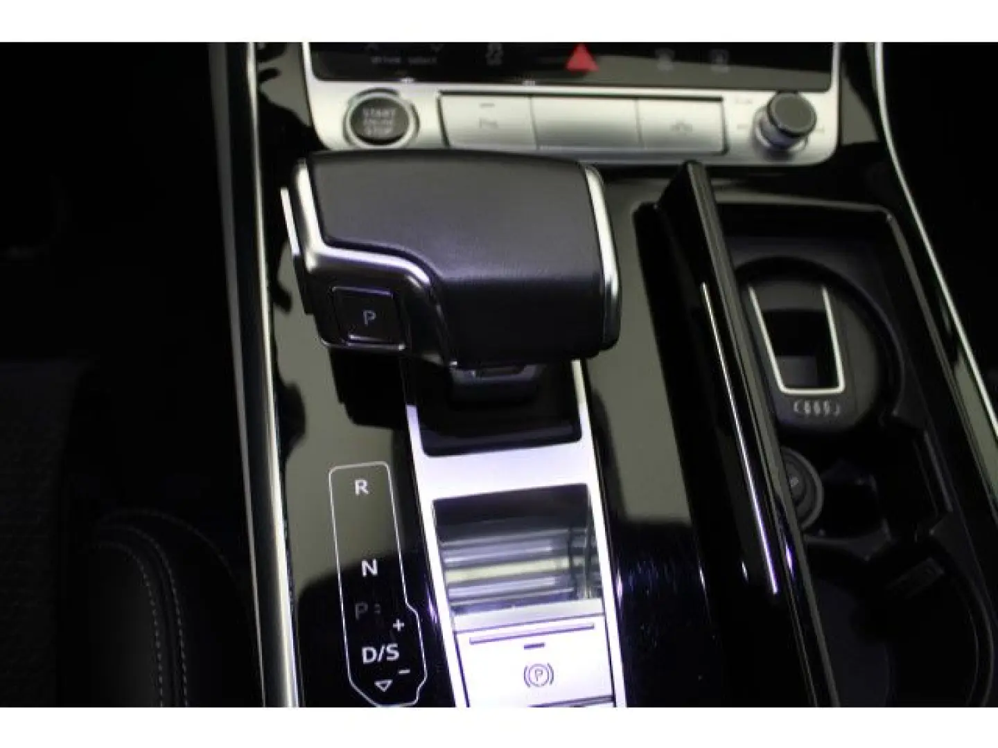 Q7 55 TFSI e quattro S line Matrix/Sitzhzg v+h/A