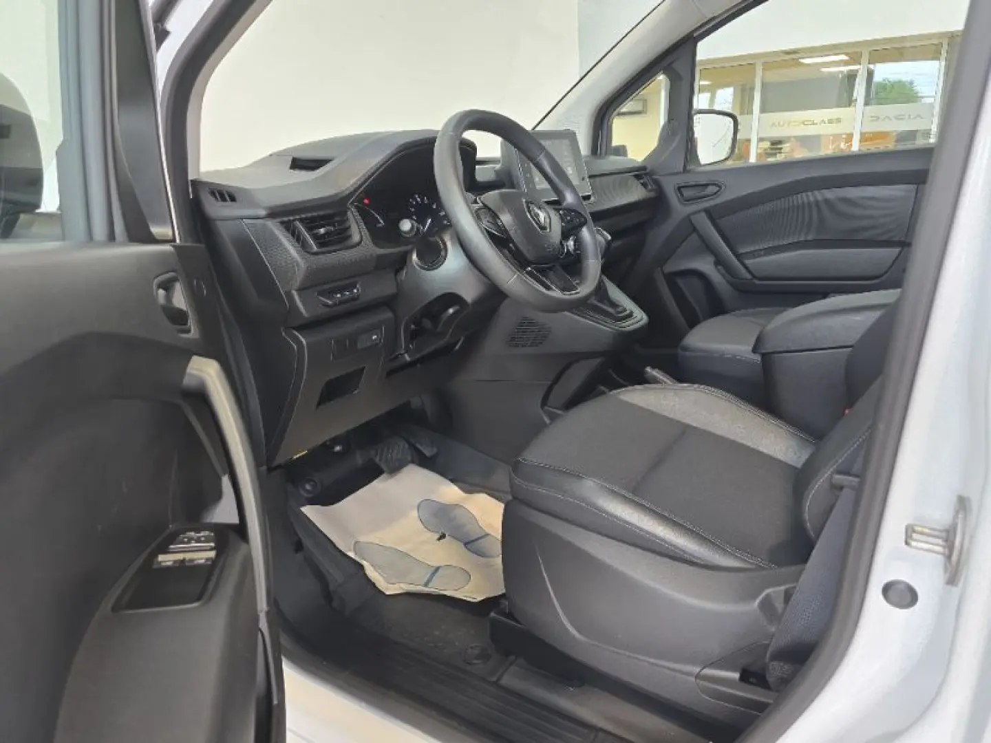 RENAULT KANGOO L1 22 kW EV44