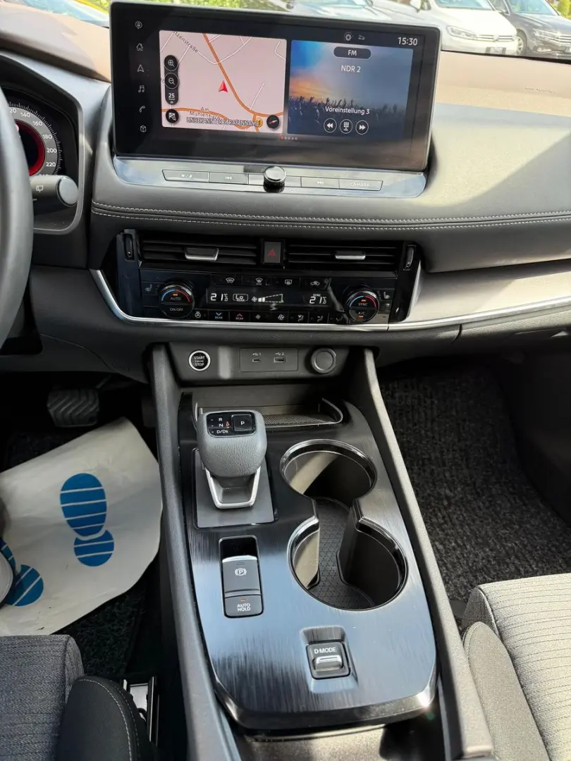 X-Trail N-Connecta 7 Sitze Navi 360° LED Apple D
