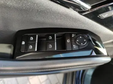 CX-30 SELECTION PRE-P 360° BOSE Klimaaut Sitzhei