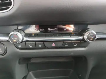 CX-30 SELECTION PRE-P 360° BOSE Klimaaut Sitzhei