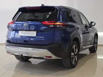 NISSAN X-TRAIL e4ORCE 211CP 4WD 7 locuri Tekna