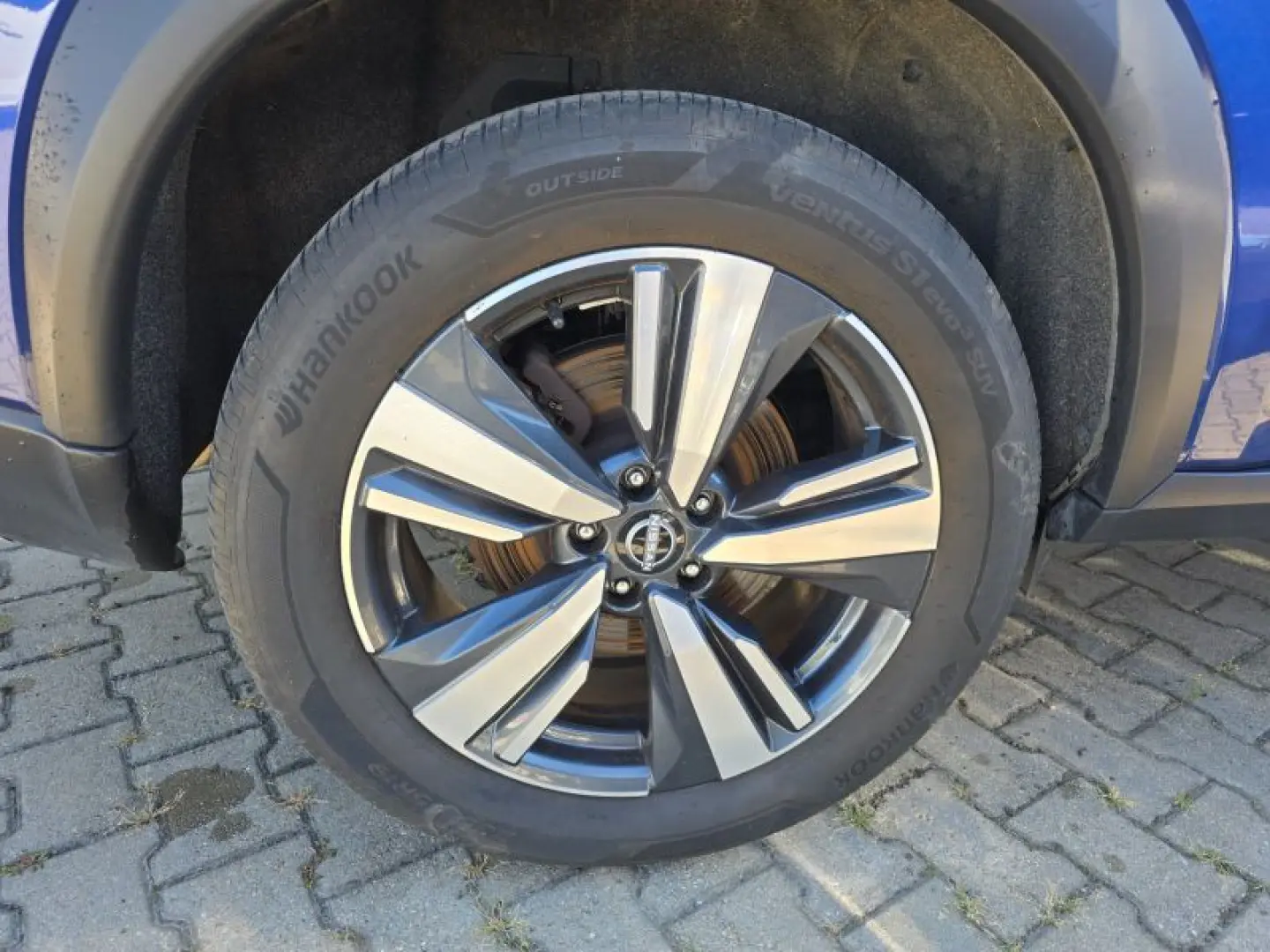 NISSAN X-TRAIL e4ORCE 211CP 4WD 7 locuri Tekna