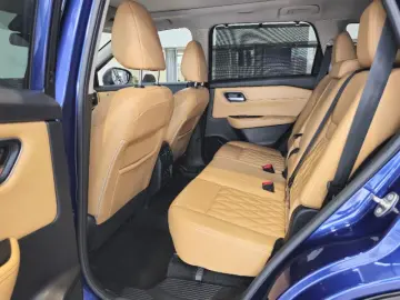 NISSAN X-TRAIL e4ORCE 211CP 4WD 7 locuri Tekna
