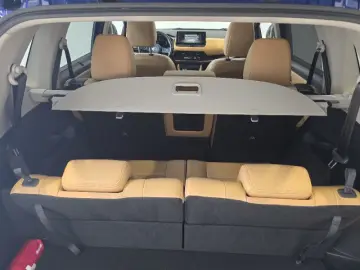 NISSAN X-TRAIL e4ORCE 211CP 4WD 7 locuri Tekna