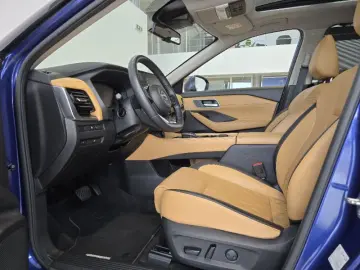 NISSAN X-TRAIL e4ORCE 211CP 4WD 7 locuri Tekna