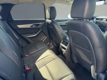 F-Pace Diesel D200 AWD SE/ Black Pack/ AHK
