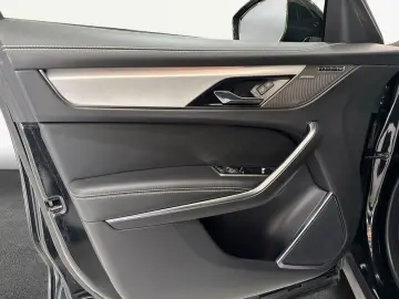 F-Pace D300 AWD R-Dynamic SE