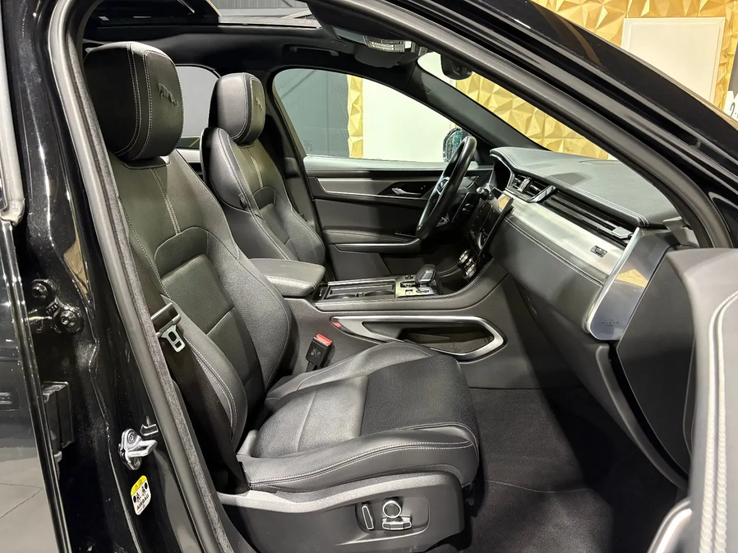 F-PACE R-Dynamic SE AWD/D300/PANO/APPLE/MEMORY/