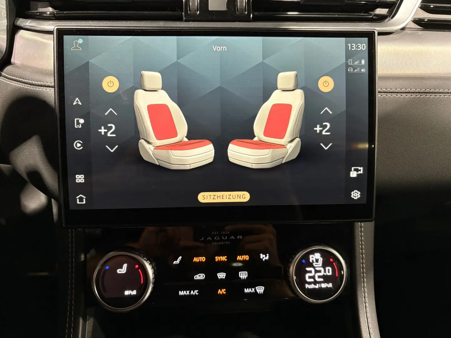 F-PACE R-Dynamic SE AWD/D300/PANO/APPLE/MEMORY/