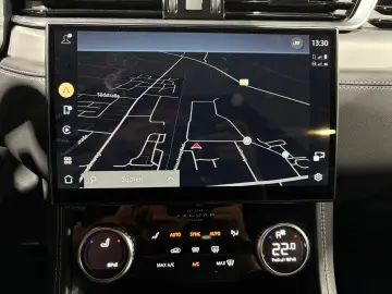 F-PACE R-Dynamic SE AWD/D300/PANO/APPLE/MEMORY/