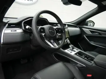 F-Pace P250 R-Dynamic S Keyless Go