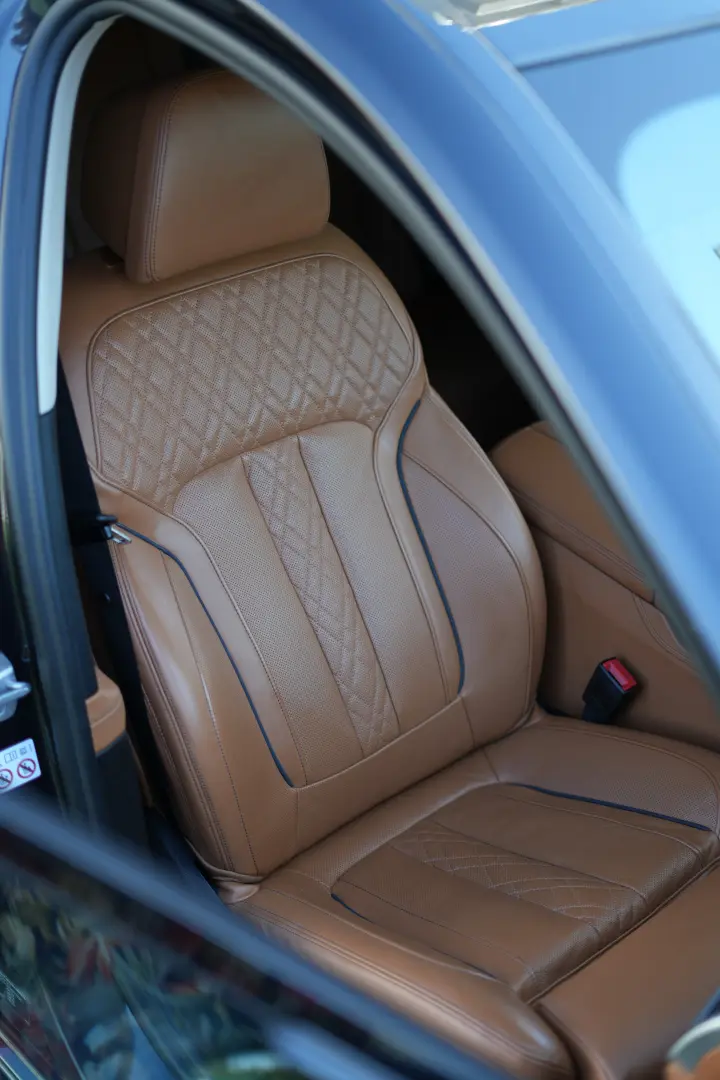 BMW 740