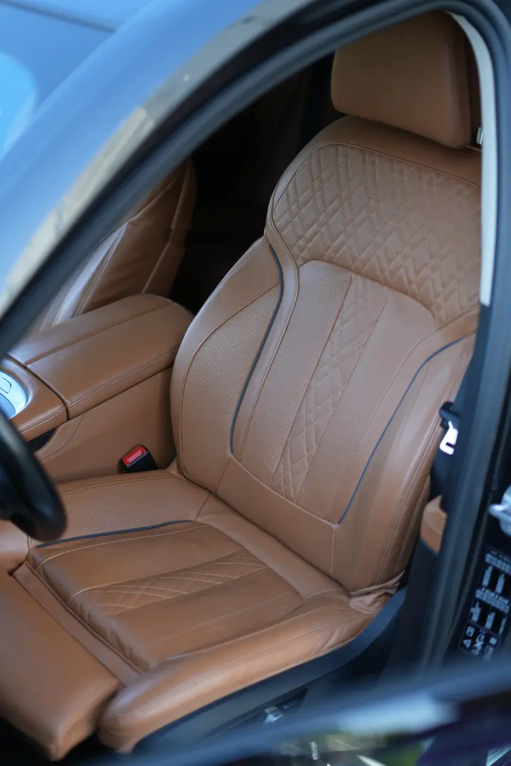 BMW 740