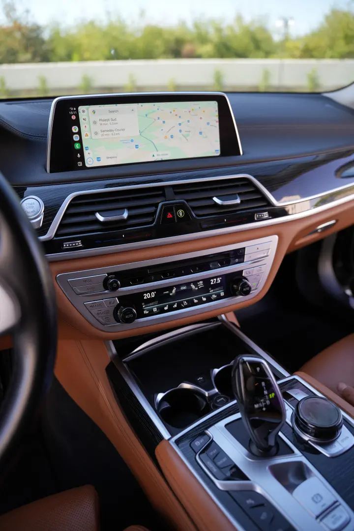 BMW 740