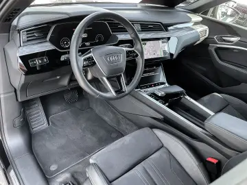 Q8 Sportback 50 S line HuD,Matrix,Optikp. e-tron