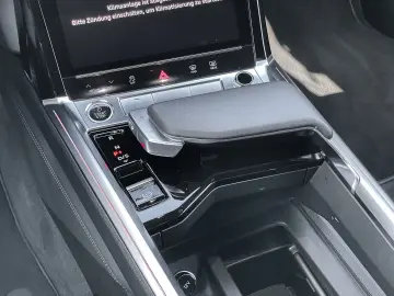 Q8 Sportback 50 S line HuD,Matrix,Optikp. e-tron