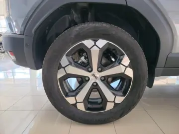 DACIA DUSTER 1.6 HEV 140 Journey