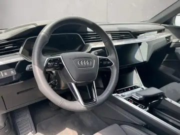 Q8 Sportback 55 e-tron quattro S line MATRIX*HUD