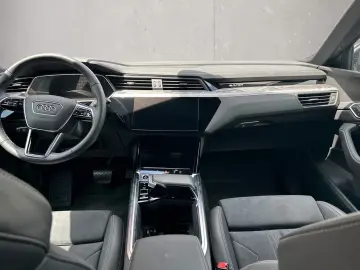 Q8 Sportback 55 e-tron quattro S line MATRIX*HUD