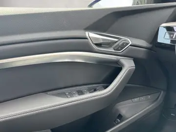 Q8 Sportback 55 e-tron quattro S line MATRIX*HUD