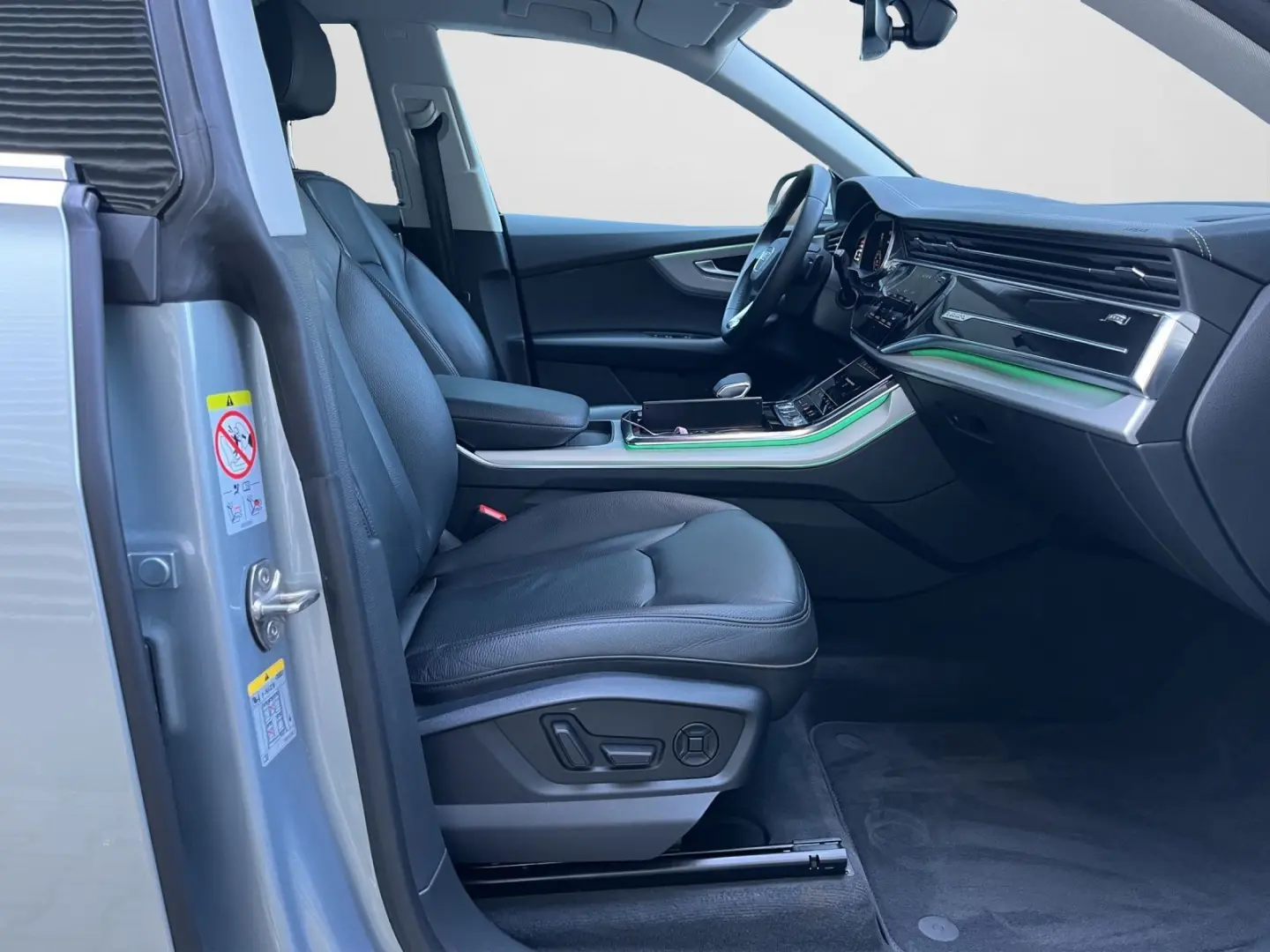 Q8 55 TFSI quattro 250(340) kW(PS) tiptronic
