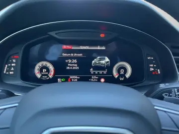 Q8 55 TFSI quattro 250(340) kW(PS) tiptronic