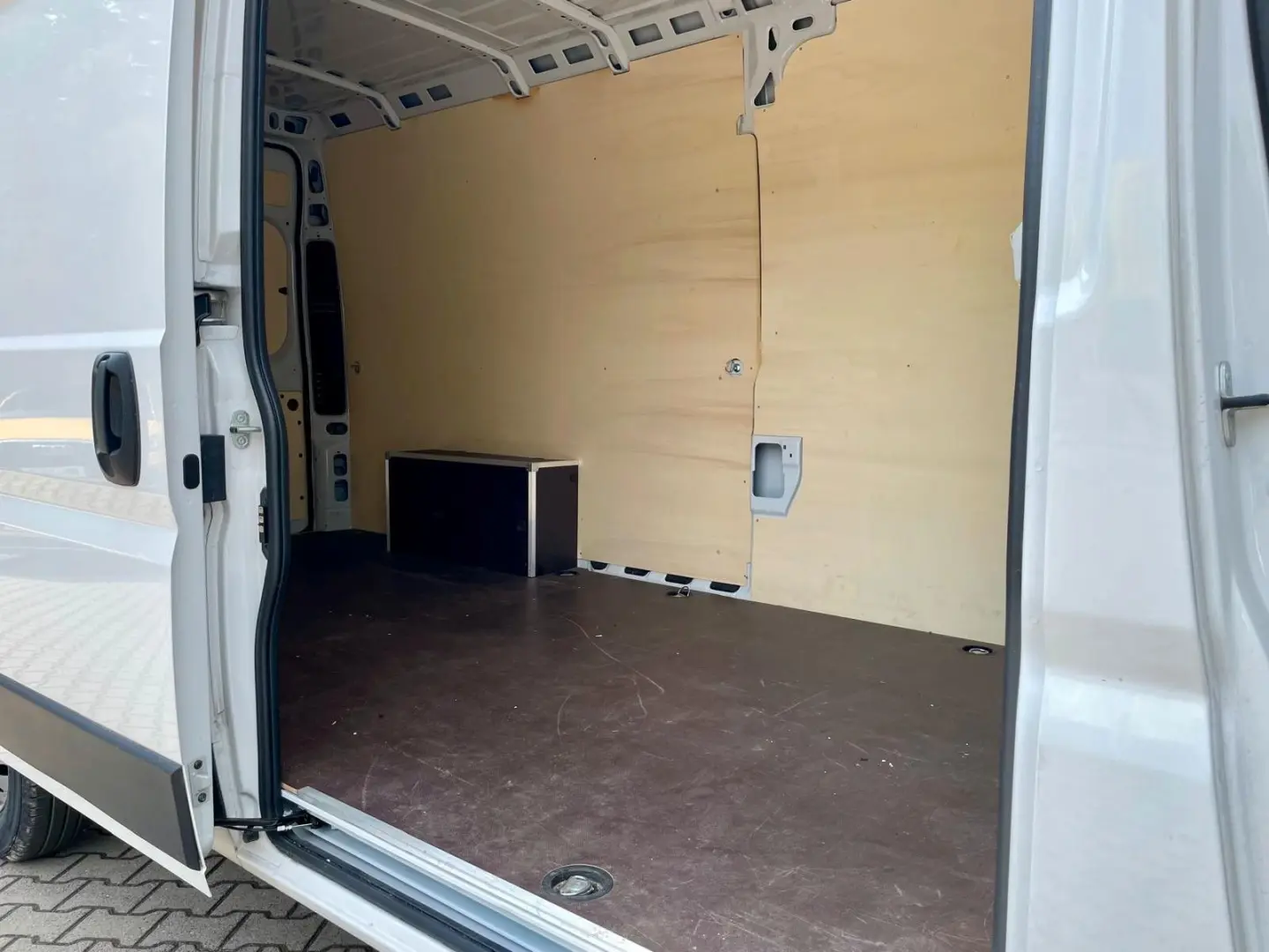 C Kasten L4H2 verstärkt 2.2 Diesel 165 PS