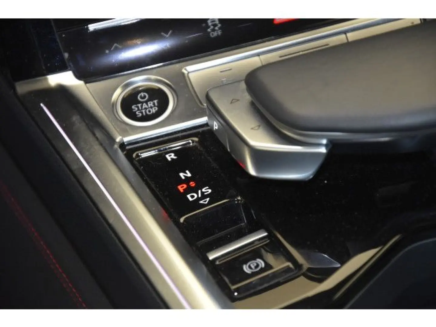 Q8 Sportback 55 e-tron quattro S line