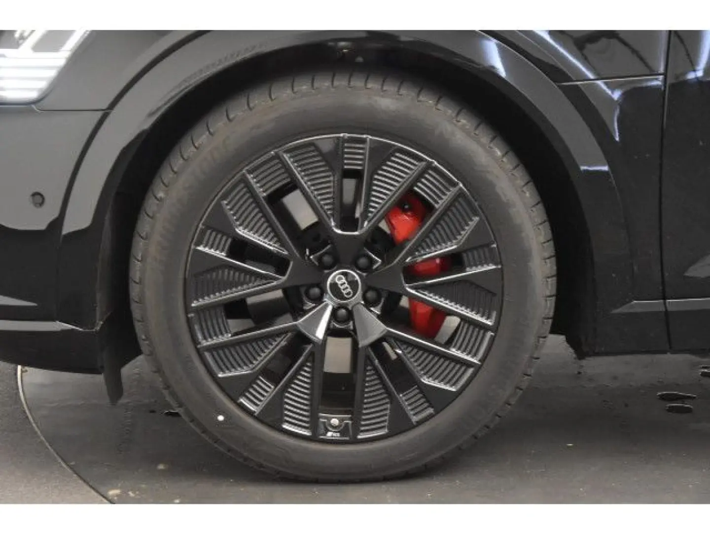 Q8 Sportback 55 e-tron quattro S line