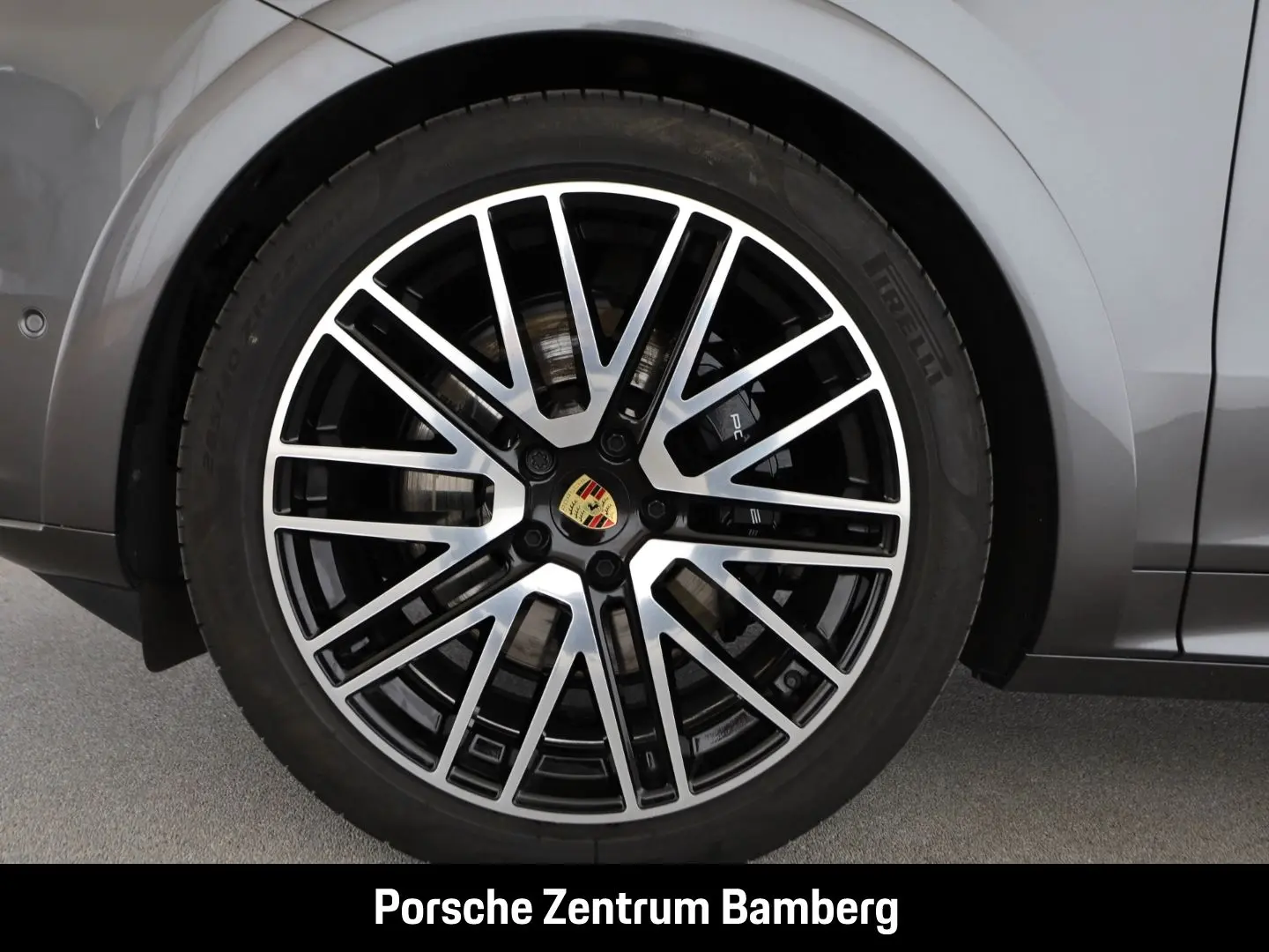 Cayenne E-Hybrid/ Inno-Drive/ Burmester/ Sport D