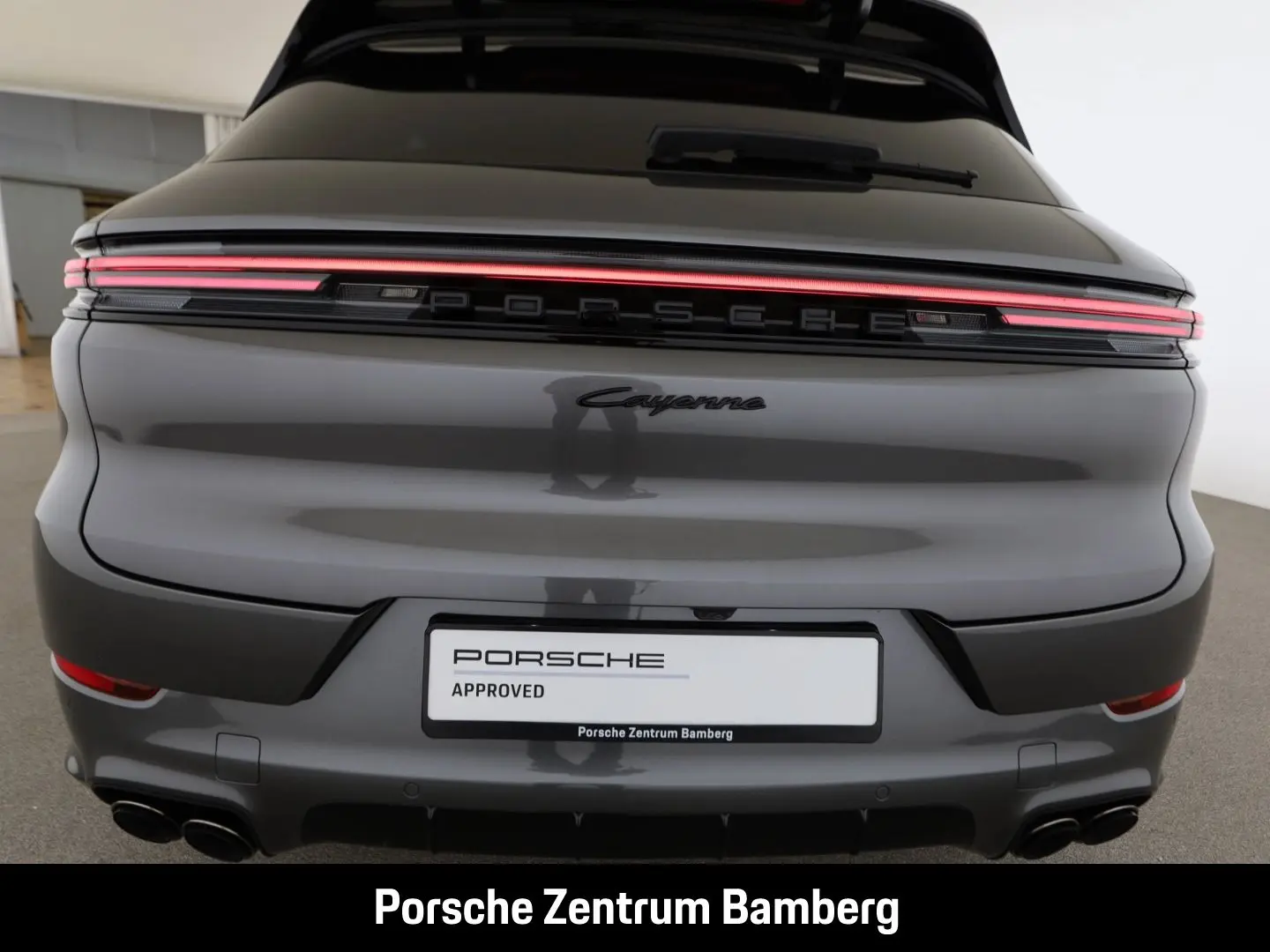 Cayenne E-Hybrid/ Inno-Drive/ Burmester/ Sport D