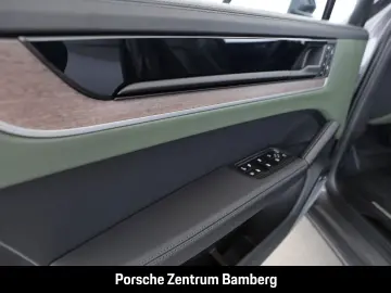 Cayenne E-Hybrid/ Inno-Drive/ Burmester/ Sport D
