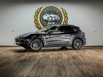 Cayenne Platinum Edition Approved bis 11.2027 !