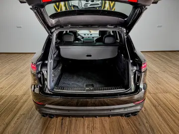Cayenne Platinum Edition, Approved bis 11.2027 !