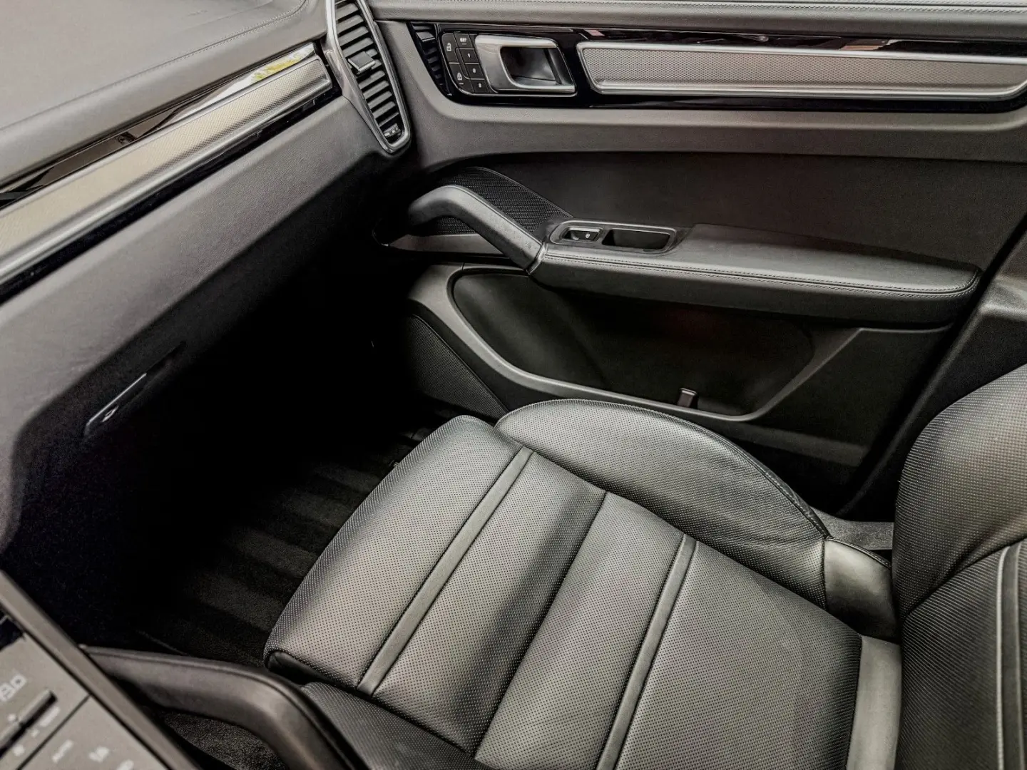 Cayenne Platinum Edition, Approved bis 11.2027 !